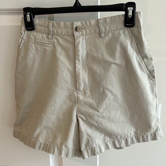 Classiques Du Sport Khaki/Cream Shorts. Size 6P - Picture 1 of 10